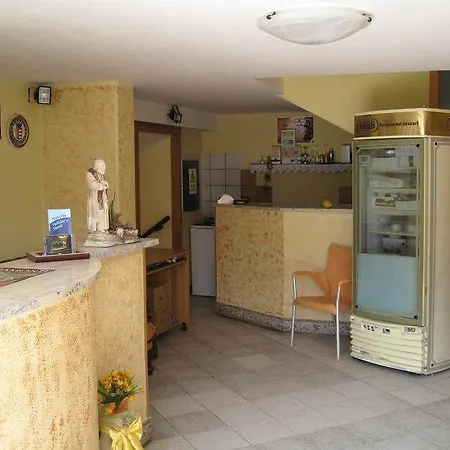 Hotel Novella Holiday's 3*