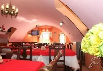 Novella Holiday's Hotel